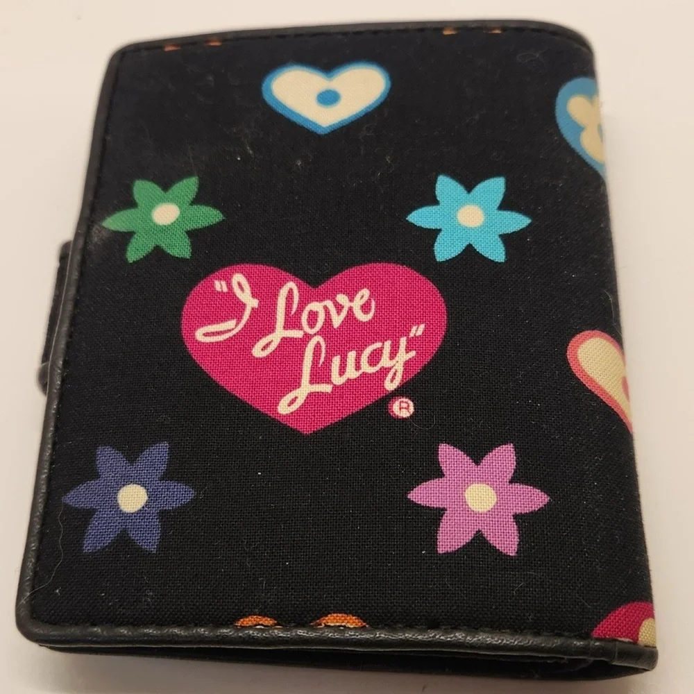I Love Lucy Floral Wallet - Picture 2 of 7